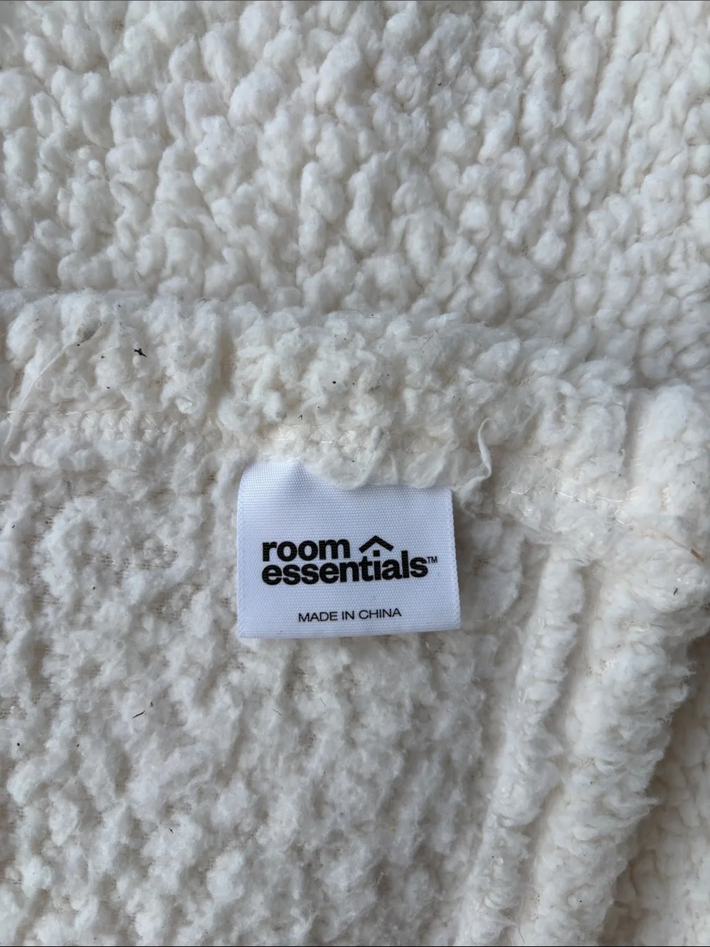 Room Essentials White Plush Throw Blanket - Soft Cozy Layer